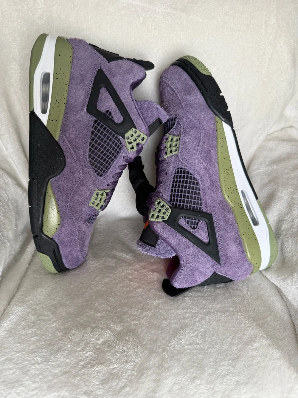 WMNS AIR JORDAN 4 RETRO